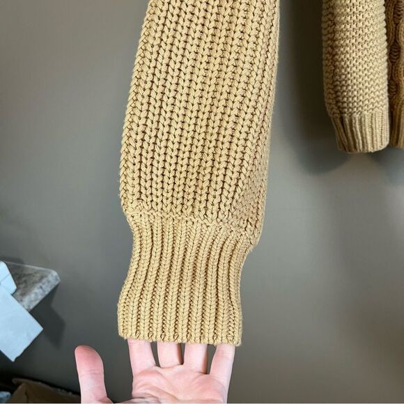 Free People Women’s Dream Cable Knit Tan Sweater Oversized Small - Picture 7 of 12